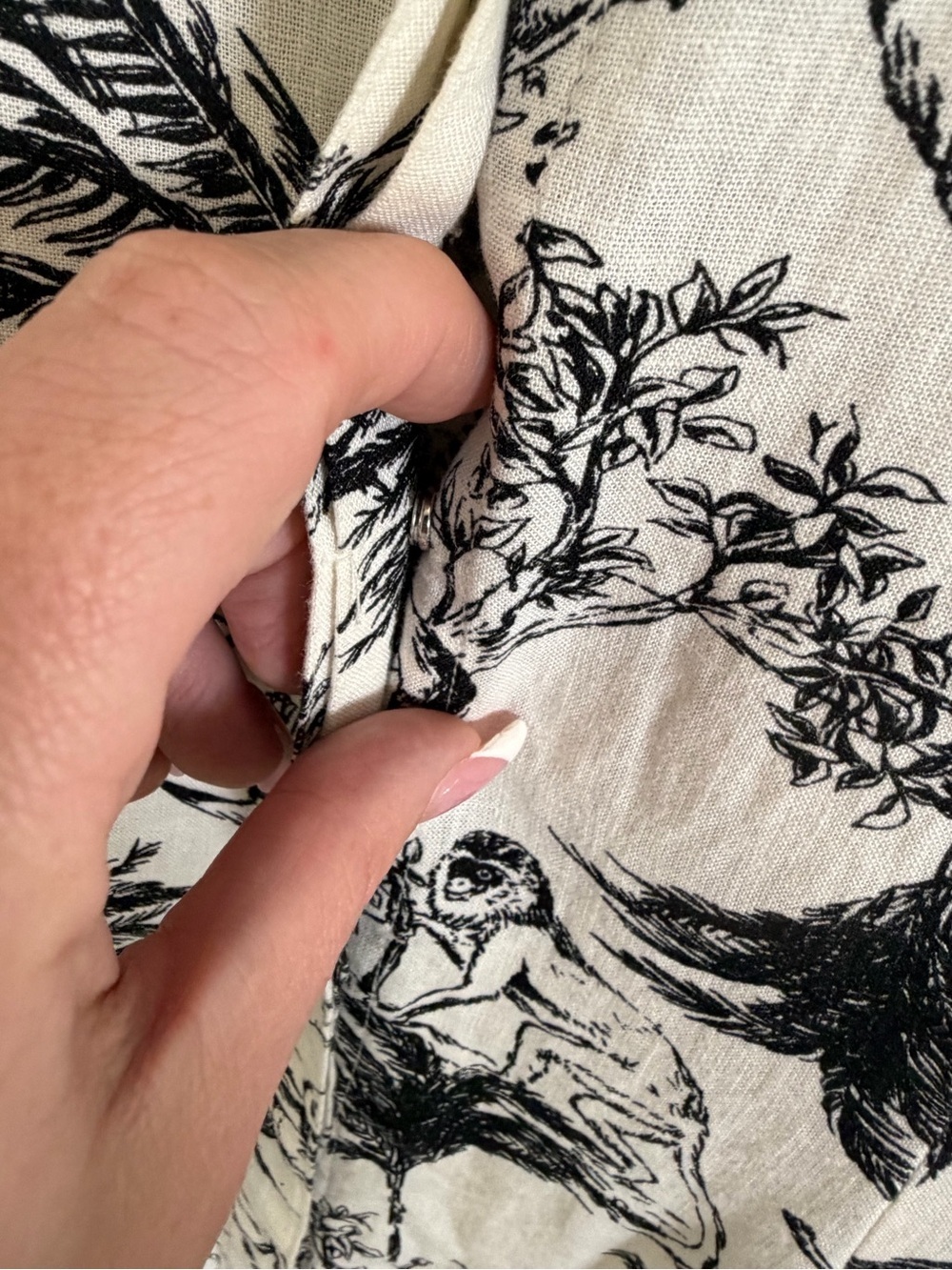 Joie Linen Blend Tropical Toile Shirt Dress XS Ivory Black Pockets Button Snap - Picture 6 of 12